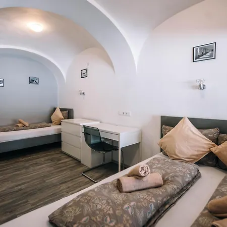 4 * Maribor
