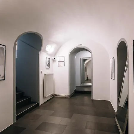 4 * Maribor